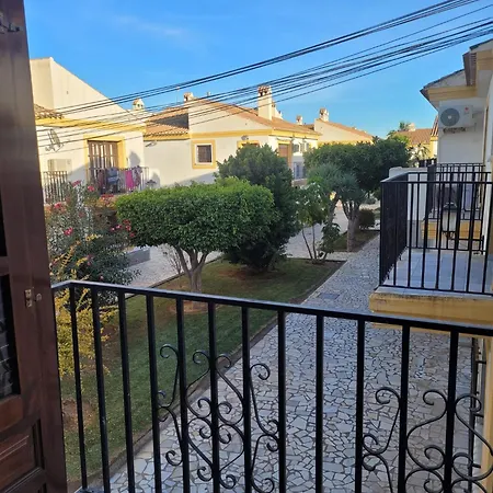 La Casa De Flores Vera